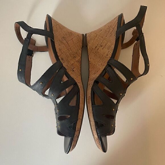 Clarks Artisan Wedge Heels Black Leather Sandals Slingback Size 10 Shoes - Picture 11 of 11